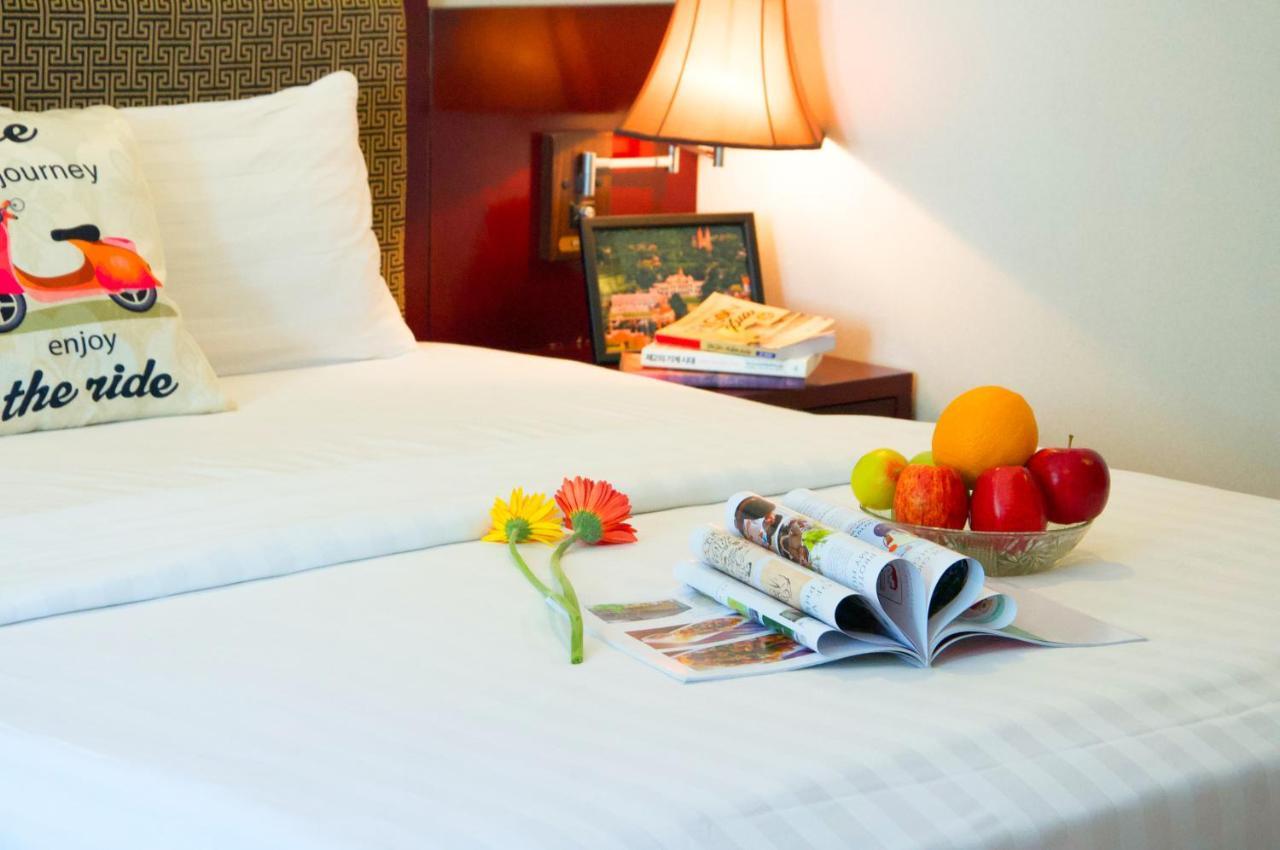 ซันไชน์ บูทิก โฮเต็ล ฟูมีฮุง Hotel โฮจิมินห์ซิตี้ ภายนอก รูปภาพ